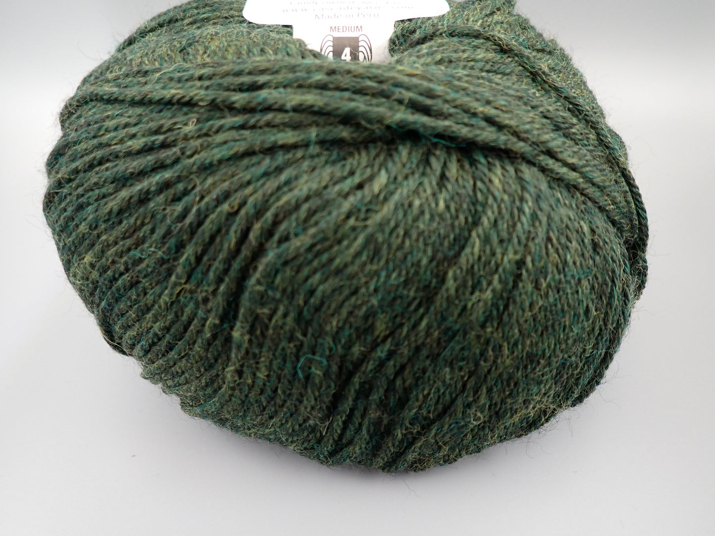 Cascade Yarns 220 Superwash DK weight Shire
