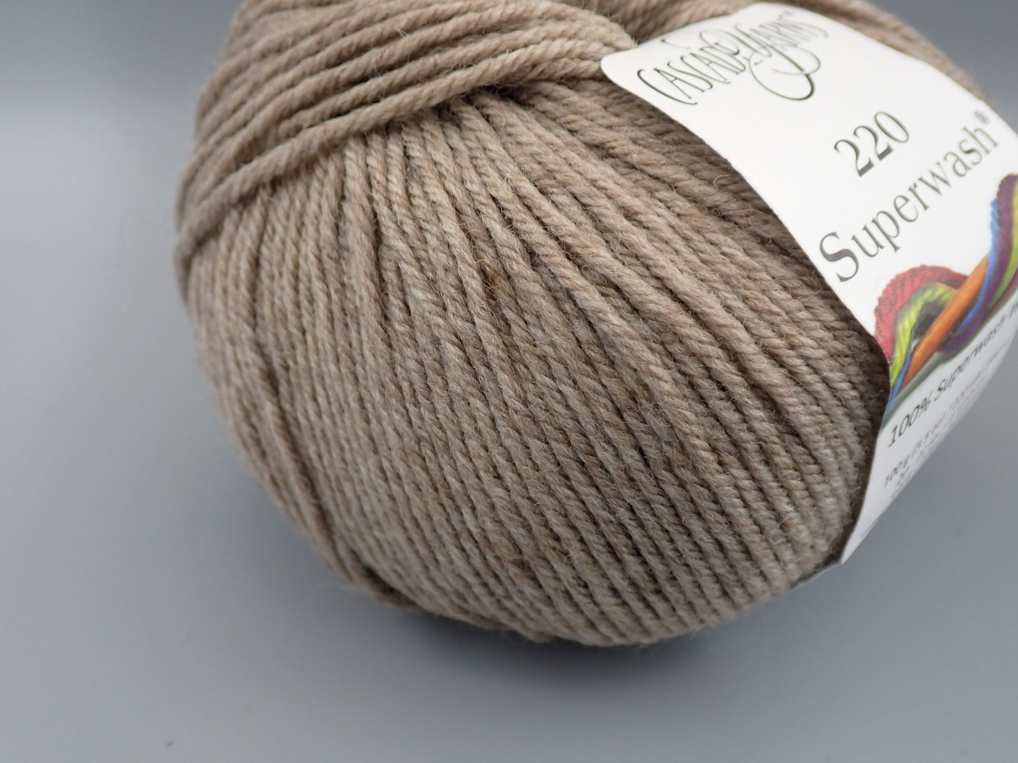 Cascade Yarns 220 Superwash DK weight Doeskin Heather