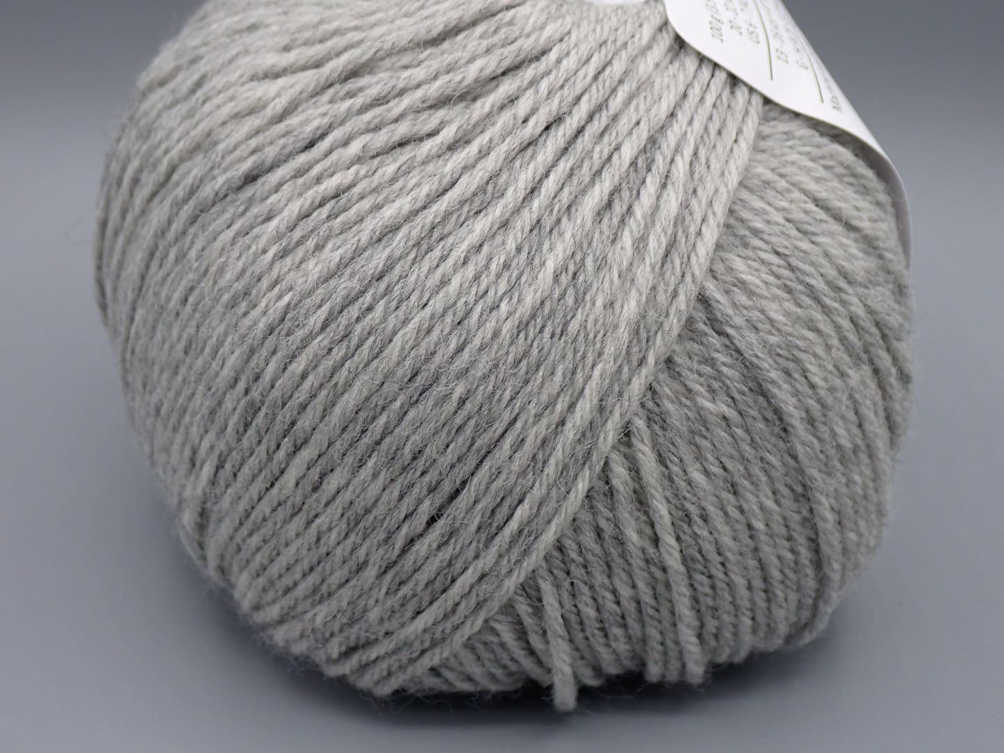 Cascade Yarns 220 Superwash DK weight Silver Grey
