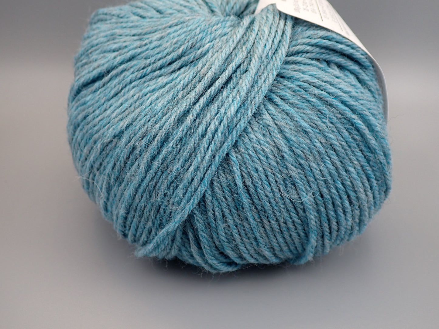Cascade Yarns 220 Superwash DK weight Summer Sky Heather
