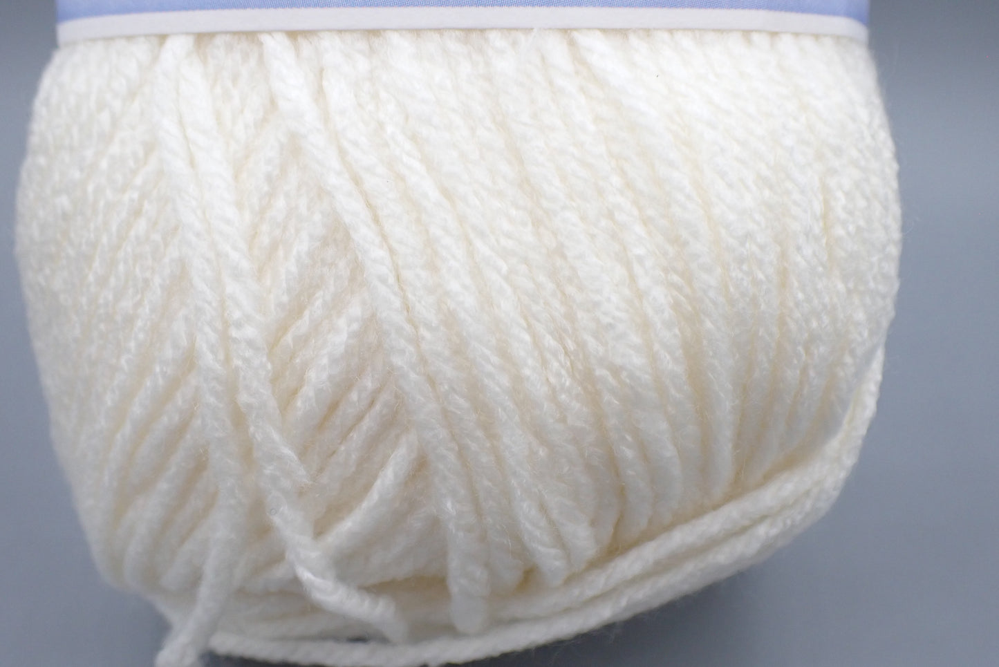 Cascade Yarns Anthem Worsted weight Cream