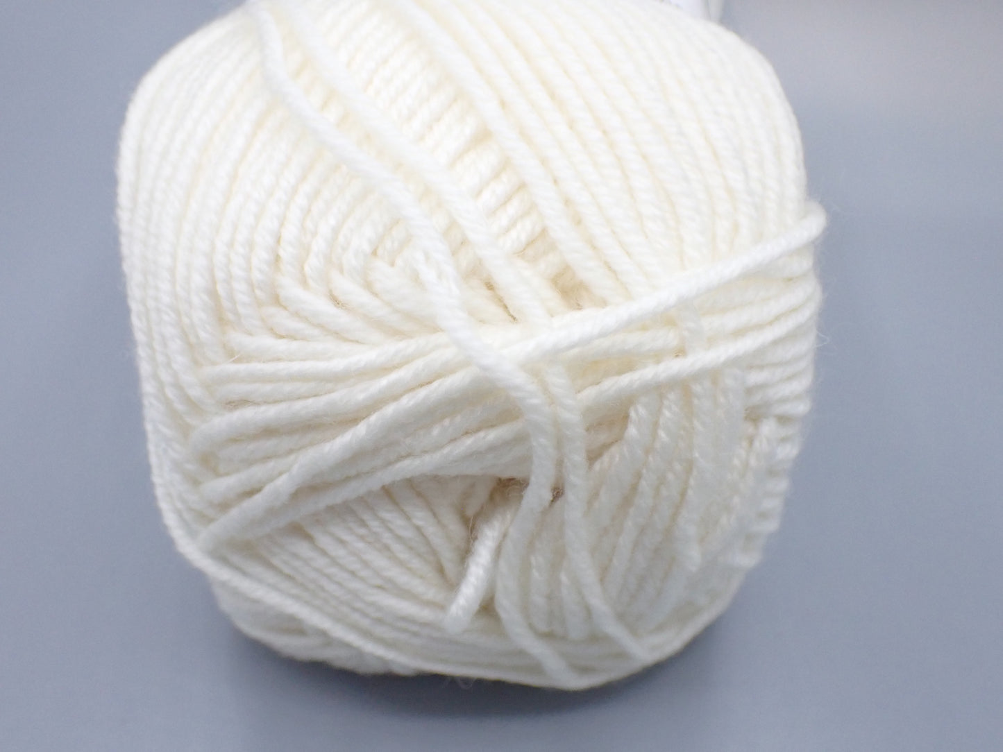 Cascade Yarns Elysian DK weight White