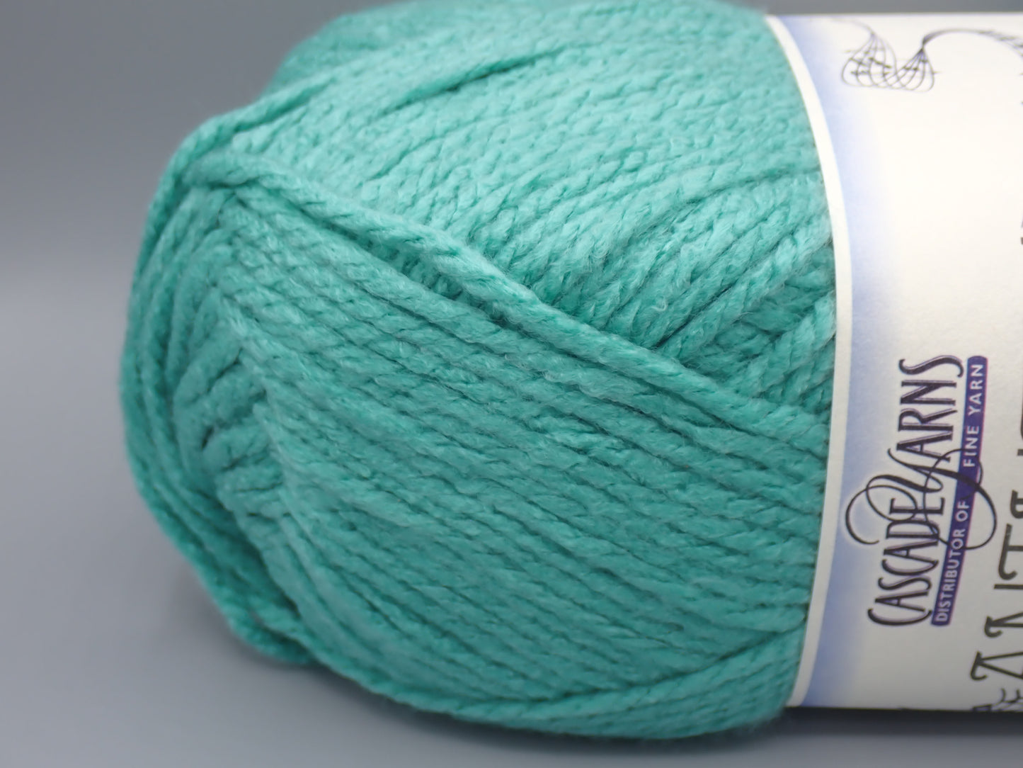 Cascade Yarns Anthem Chunky Bulky weight yarn Agate Green