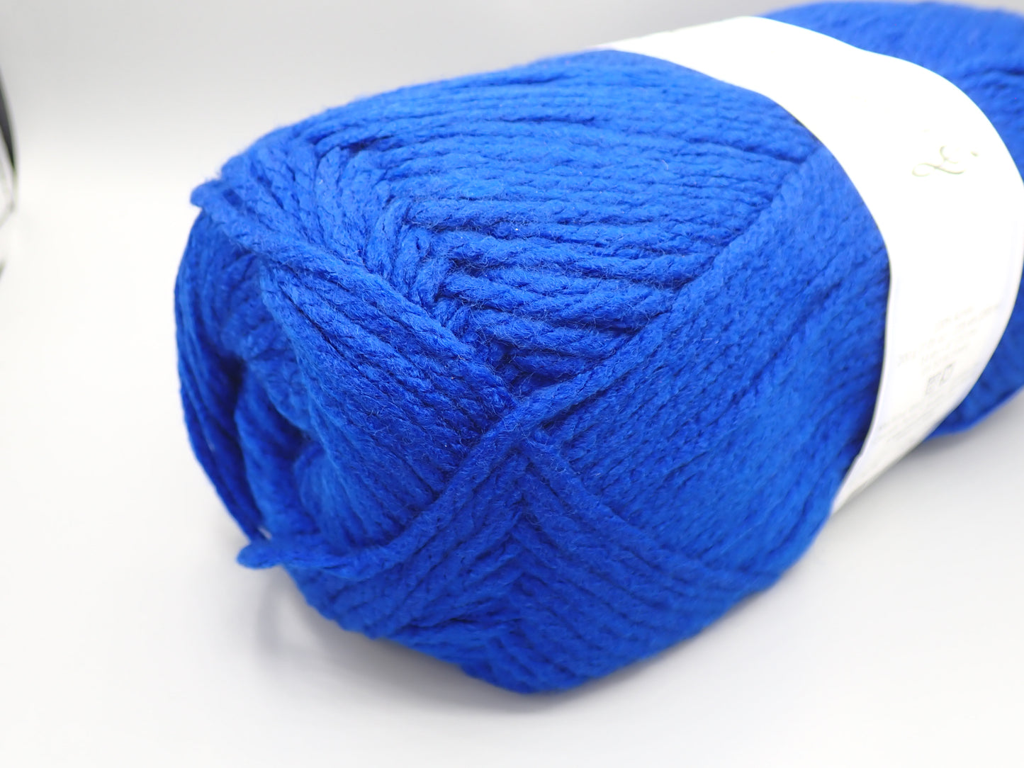 Cascade Yarns Anthem Chunky Bulky weight yarn Cobalt