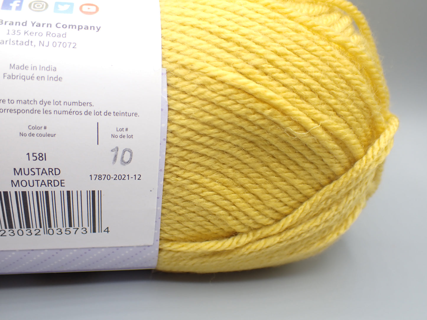 Lion Brand Yarns Worsted weight Basic Stitch Anti Pilling Mustard