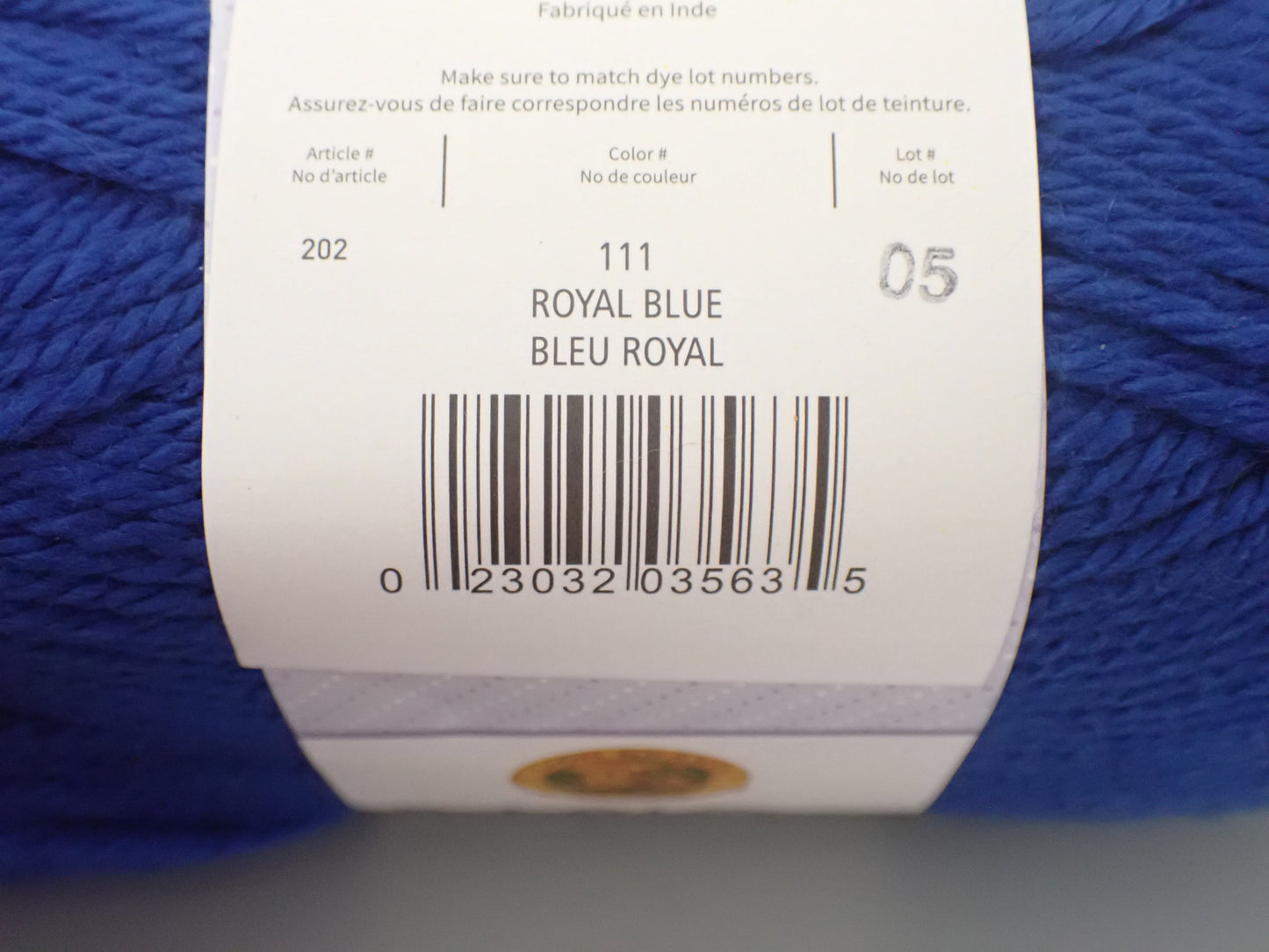 Lion Brand Yarns Worsted weight Basic Stitch Anti Pilling Royal Blue