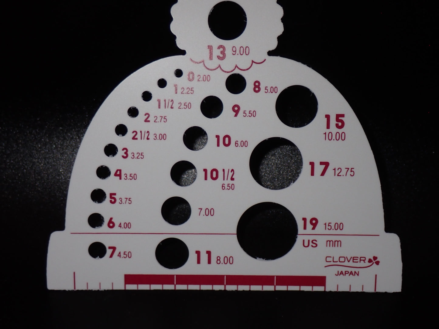 Clover Knitting Needle Gauge Flexible Plastic Knit Cap Shape