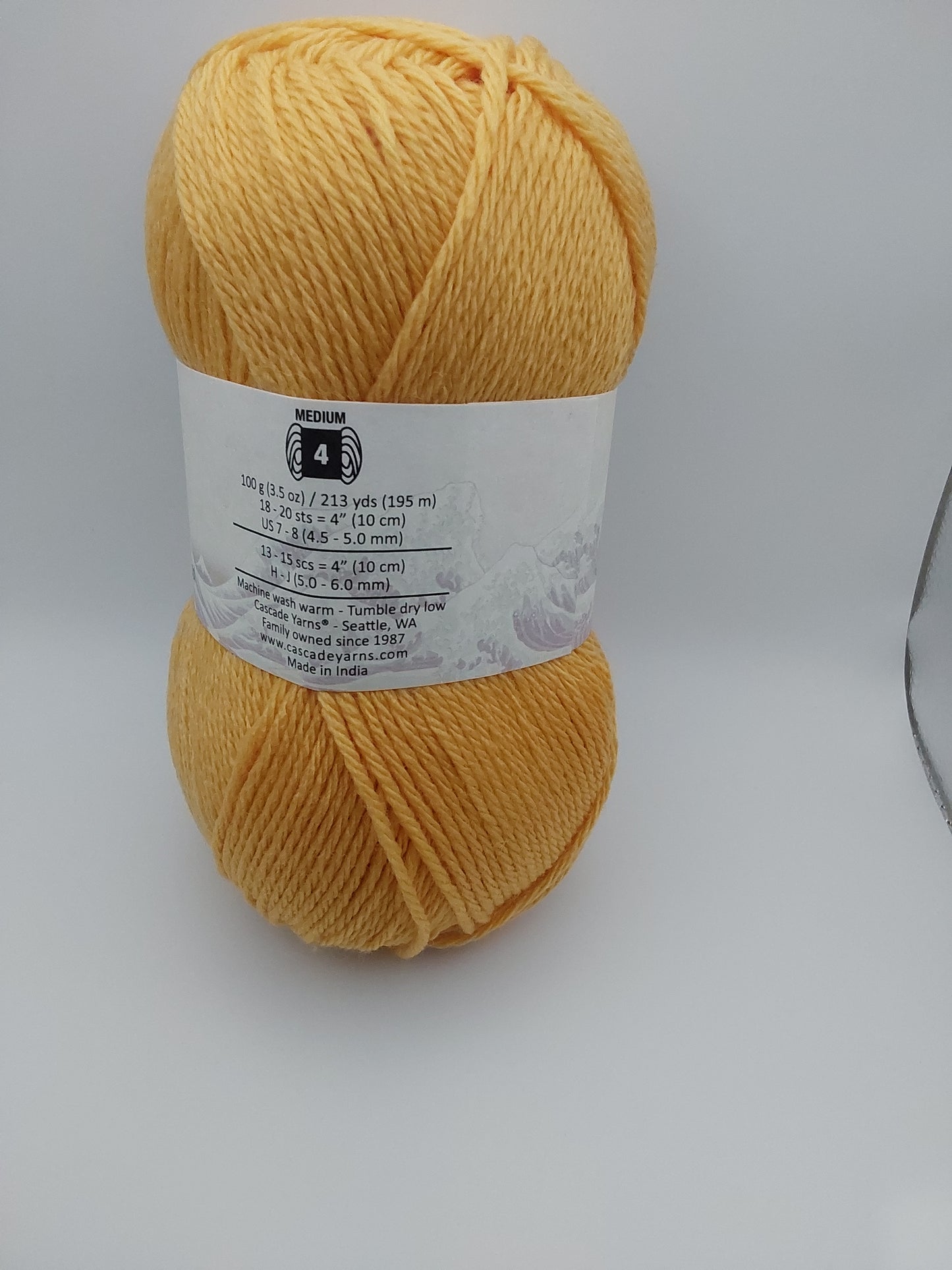 Cascade Yarns Pacific worsted weight Honey Gold