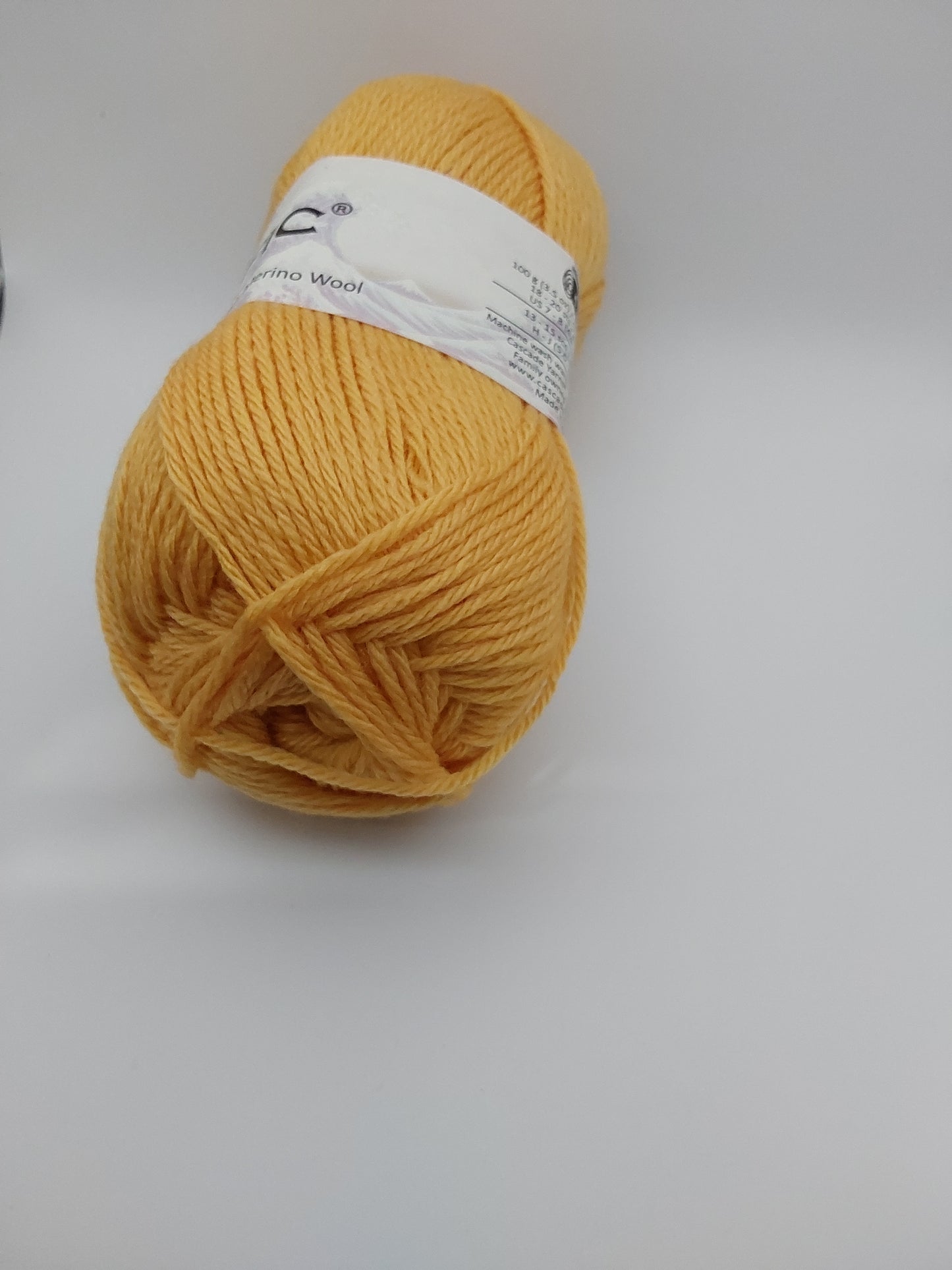 Cascade Yarns Pacific worsted weight Honey Gold