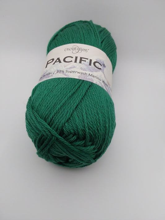 Cascade Yarns Pacific worsted weight Pine Green