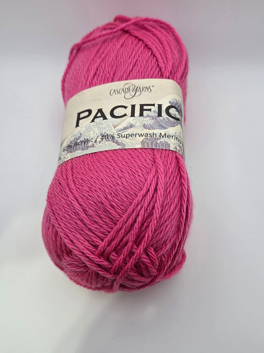 Cascade Yarns Pacific worsted weight Carmine Rose
