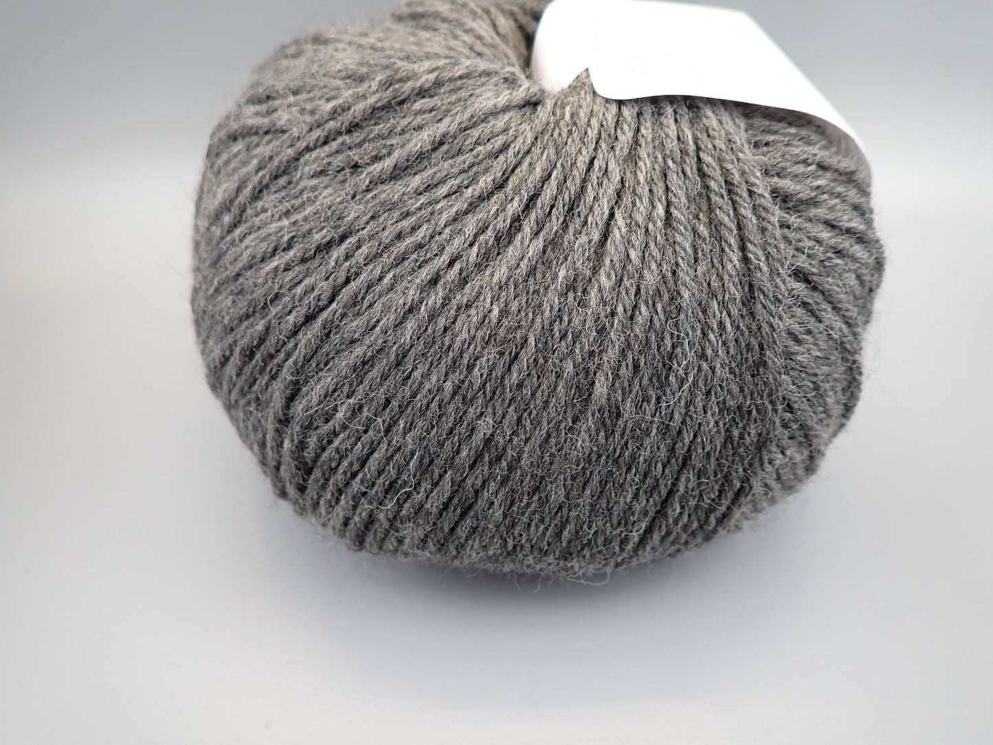 Cascade Yarns 220 Superwash DK weight Charcoal