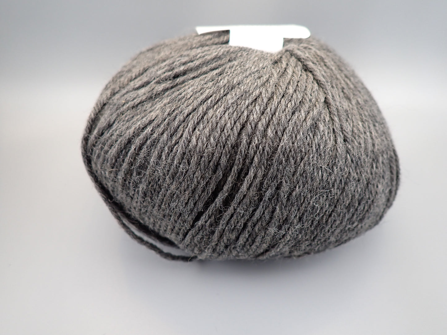 Cascade Yarns 220 Superwash DK weight Charcoal