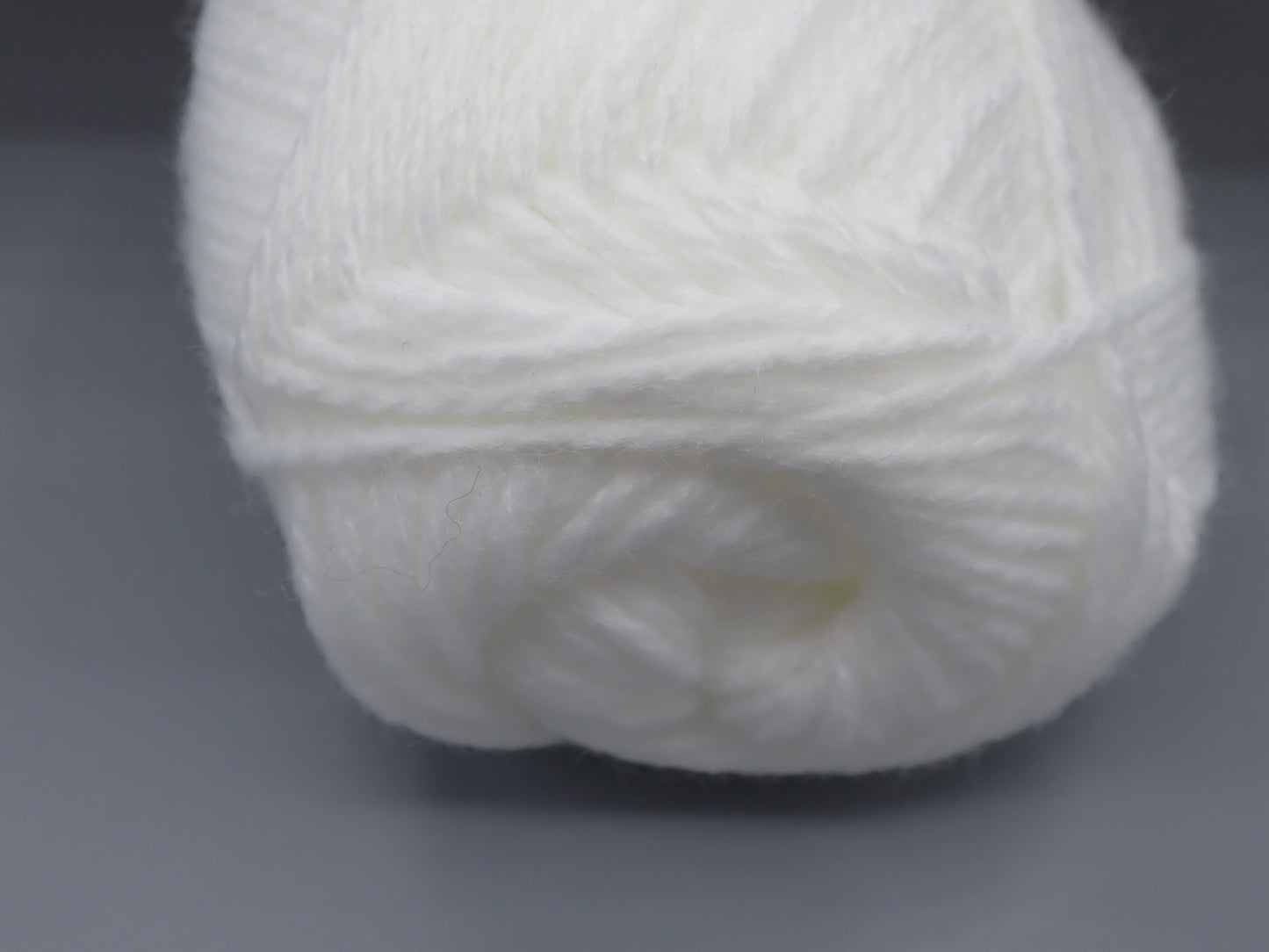 Cascade Yarns Cherub Aran Worsted weight White