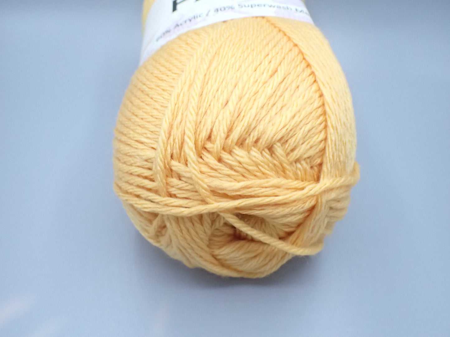 Cascade Yarns Pacific worsted weight Honey Gold