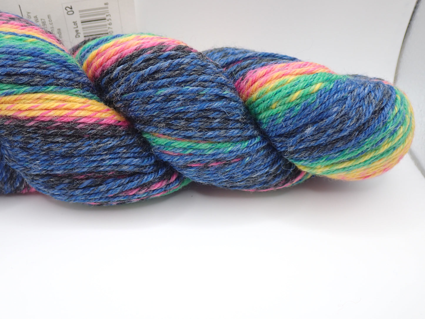 Cascade Yarns 220 Superwash Wave Worsted weight Electric