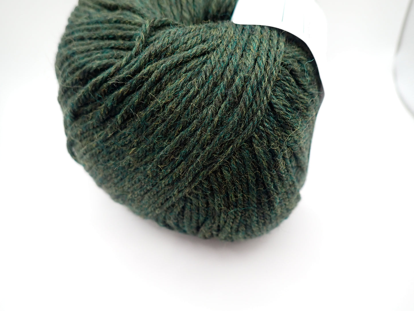 Cascade Yarns 220 Superwash DK weight Shire