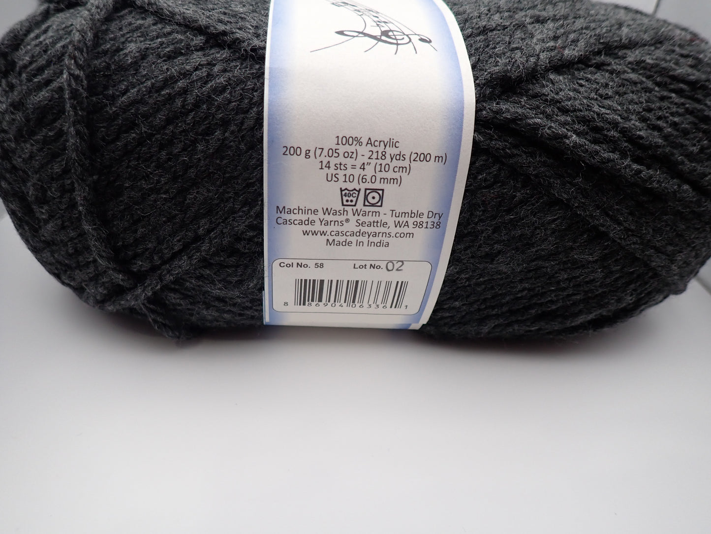 Cascade Yarns Anthem Chunky Bulky weight yarn Jet