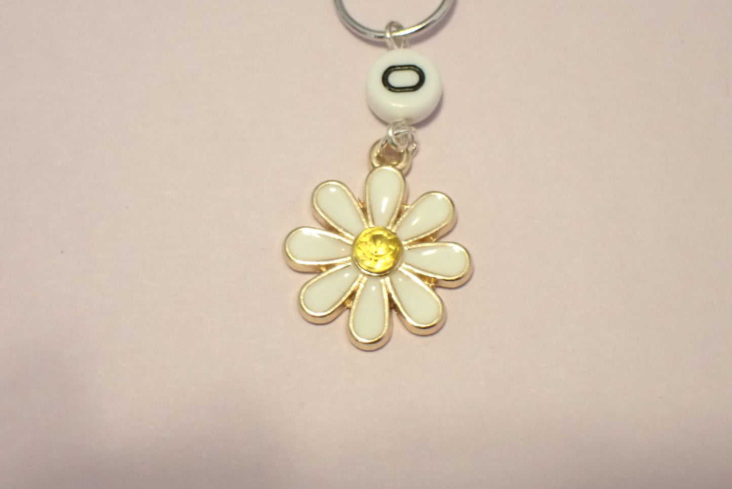 Row Counter Chain for Knit or Crochet, with Gold Color background, White Daisy Charm