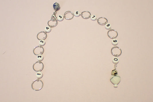 Row Counter Chain for Knit or Crochet, with White Howlite Heart-shaped Bead