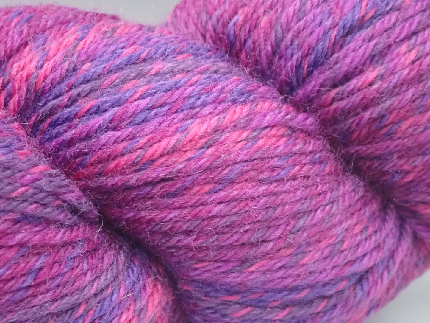 Cascade Yarns 220 Superwash Wave Worsted weight Grapes