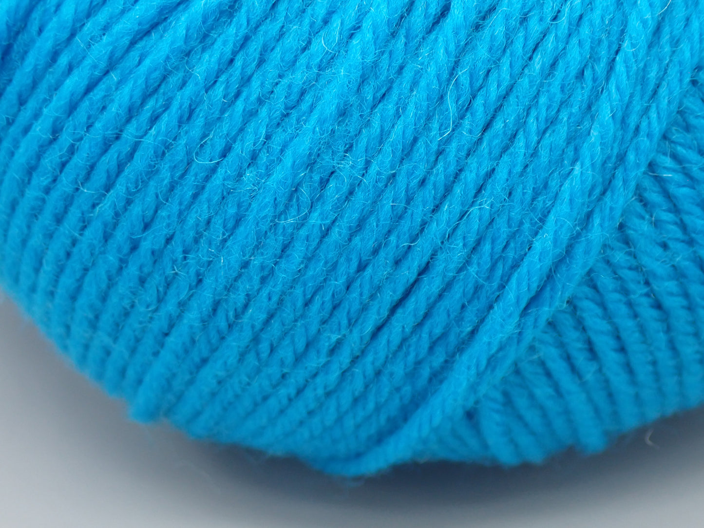 Cascade Yarns 220 Superwash DK weight Turquoise