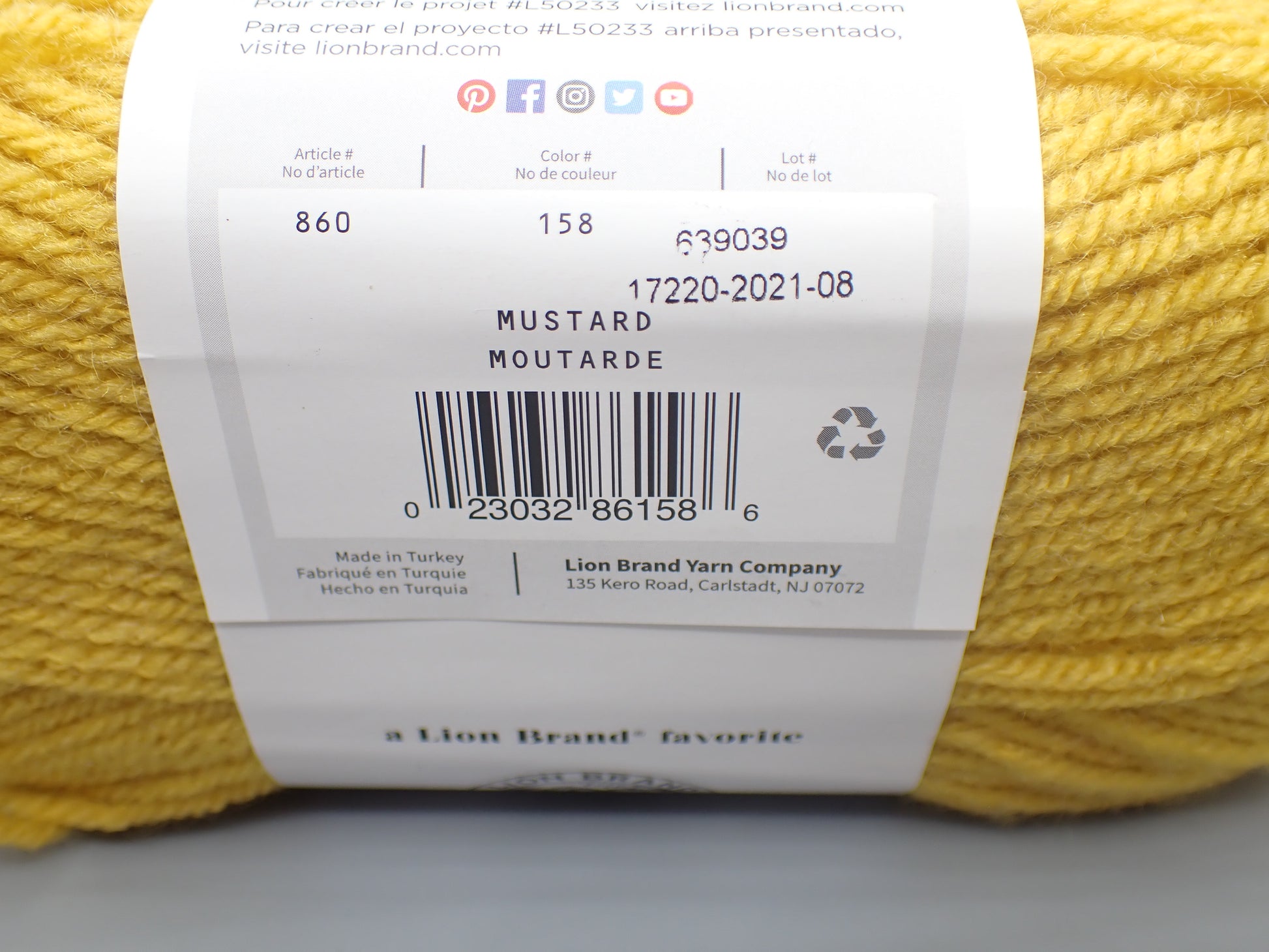Vanna's Choice Yarn! Color Mustard Yellow 3.5oz 100 grams 170
